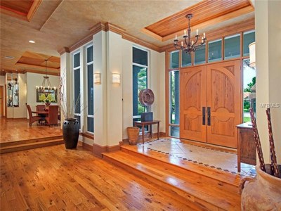 Lakefront Luxury Estate for Sale in Orlando Florida - Enrance Interior